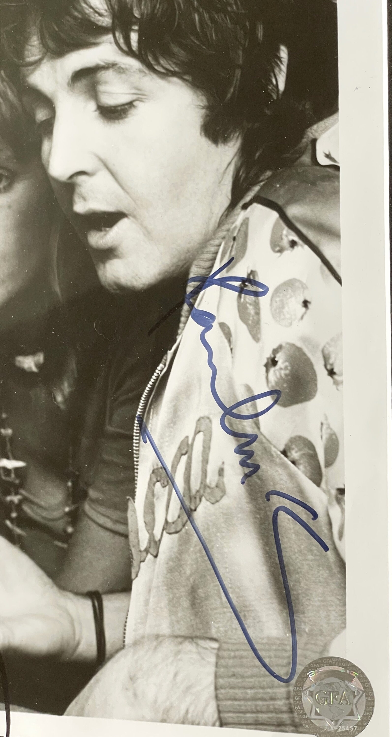 Linda Mccartney & Paul Mccartney of the Beatles, Boldly SIGNED