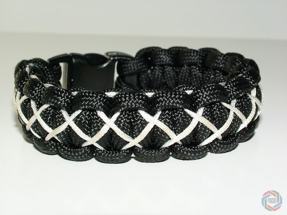 Pulsera paracord clásica con un cierre distinto -   Como hacer pulseras  paracord, Pulseras de cordón de cuero, Pulseras de cuerda