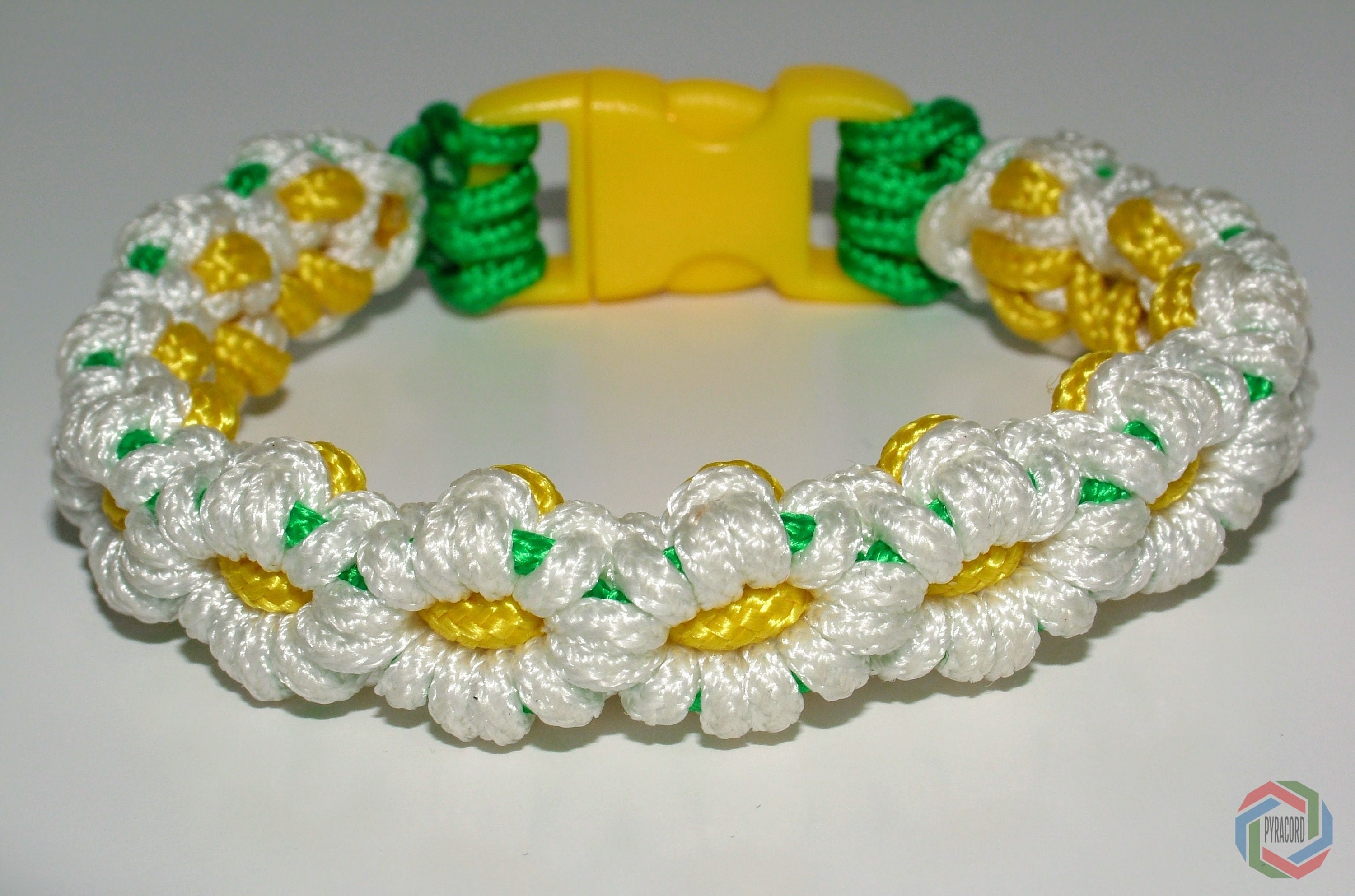 Paracord daisy deals bracelet