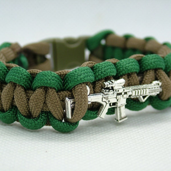 Paracord Rifle Gun Bracelet THE HUNTER Fait à la main Vert Marron Camo Mens Bracelet / Camo Paracord Bracelet Pour Hommes