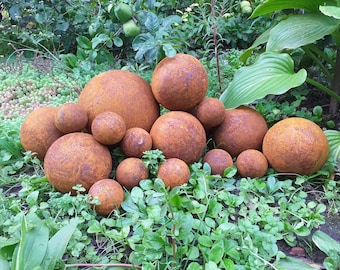 Set di sfere di metallo arrugginito, arredamento da giardino, sfera di metallo arrugginito, arredamento arrugginito, arredamento esterno, arredamento rustico, arredamento per la casa