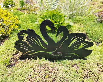 Metal Swans Garden Decor: Rustic Farmhouse Yard Art