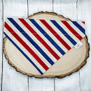 Patriotic USA Stripe Dog Bandana, Red white and Blue Dog Bandana, 4th of July Dog Bandana, Dog Bandana Personalize, Memorial Day Dog Bandana