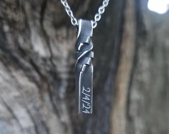 Cubic Twist Pendant, 6th Anniversary Gift, Personalized Engraving on Pendant.