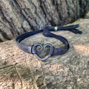 Iron Heart Bracelet, Mother's day gift, 6th Anniversary gift, Hand forge Iron Anniversary Jewelry, Gift for Her, Valentine, 11th Anniversary image 2