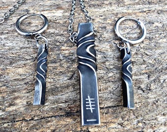 Reversing Twist Pendant and Earrings 6th Anniversary Set, Personalized Engraving on Pendant.