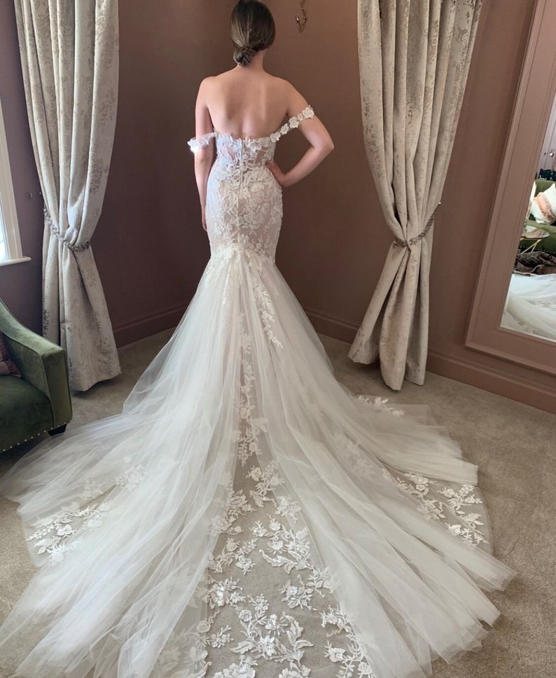 Wedding Dress Mermaid, Bridal, Long Tail, Laced, Wedding Gown, Shiny ...