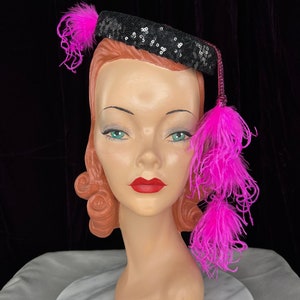 Black Sequin Pillbox Hat with Hot Pink Marabou Feathers // Tilt Hat Dangling Ostrich Feathers Hat Pin Pink Sequins