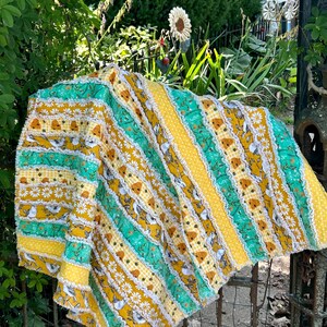 Bees & Birds Flannel Quilt: Golden Yellow Baby Blanket (41&quot;x 41&quot;)