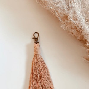 Macramé Tassel Keychain Bridesmaid Gift Teacher Gift Zipper Pull Purse Clip Essential Oil Diffuser Bag Charm Simple Decor image 3