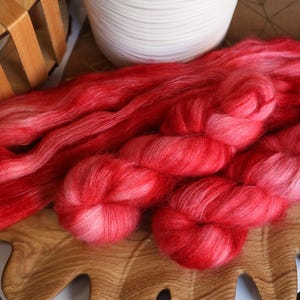 Red gradient Hand dyed yarn super kid mohair yarn, 50g 500m 70%super kid mohair/30 polyamide skein, emerald green yarn, forest green skein 6