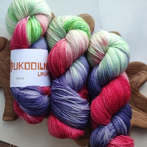 Fingering Weight Yarn, Hand Dyed Sock Yarn, Green Red Purple Variegated 4 Ply Yarn