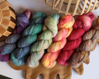 Hilo bouclé teñido a mano, hilo decorativo brillante, encaje bouclé, juego de hilos de merino coloridos, merinos de alta calidad, hilo texturizado, hilo micro bouclé