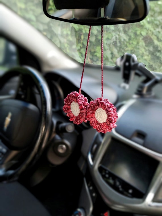 Décoration de voiture girly, accessoire de rétroviseur fleur, accessoire de  voiture mignon, décoration de voiture, cintre fleur pour voiture,  accessoire de suspension de miroir de voiture -  France