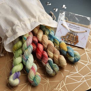 Holiday sock yarn SET, cozy wool yarn, gifts for knitters, natural dyed yarn, handmade yarn, bag for yarn, mini skein, yarn lover gift