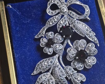 Vintage 925 Sterling Silver Marcasite Brooch Garnet Red Stone Floral Ribbon Pin Art Deco Style