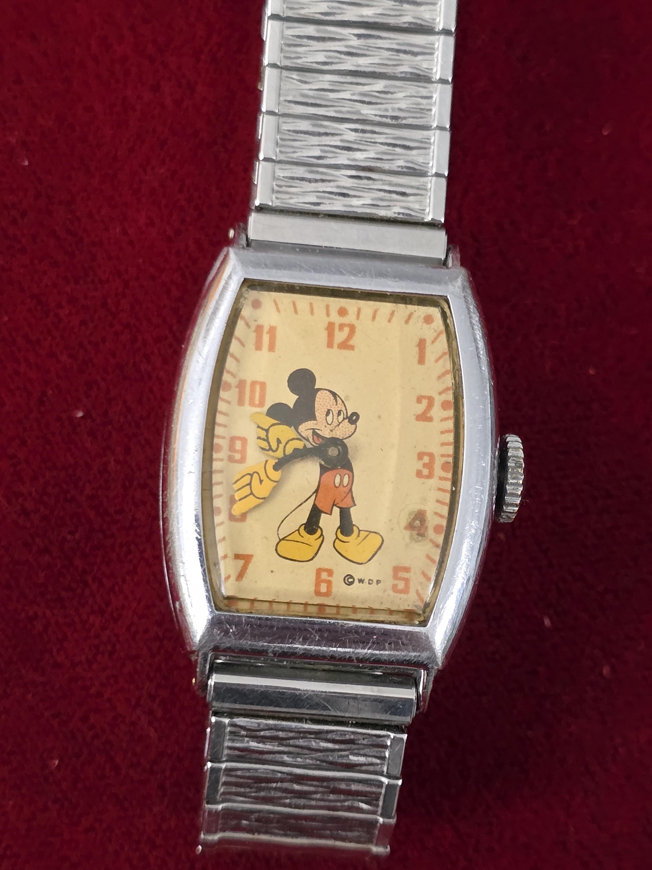 Rare Vintage US Time Disney WDP Bongo Bear Manual Wind Mechanical Watch Made USA Brimfield finds: 1948 Ingersoll character watches main image 3