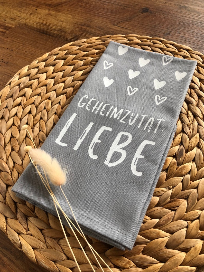 Geheimzutat Liebe Geschirrtuch Hochzeit Geschenk Geschenk Mutter Geschenk Küche Küchendeko Hochzeitsgeschenk Druckerstüble Bild 1