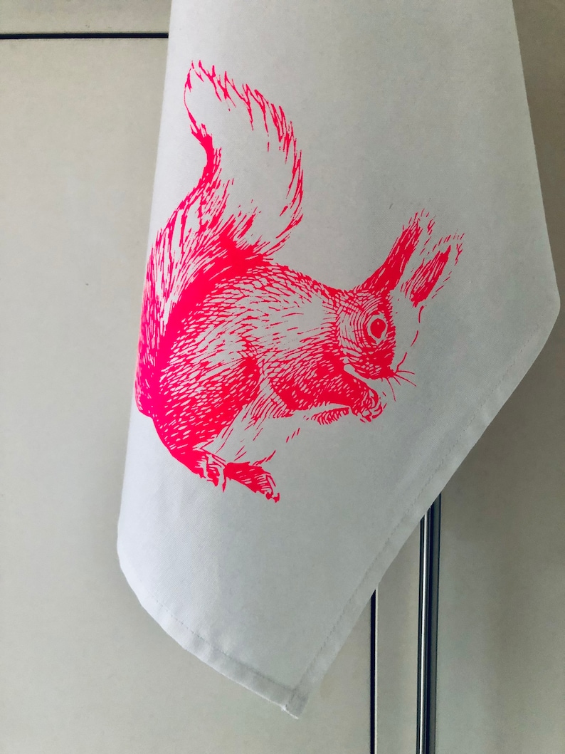 Eichhörnchen Geschirrtuch pink Küchendeko Küche Geschenk Handtuch handbedruckt Geschenk Freundin Geschenk Mitbringsel Bild 4