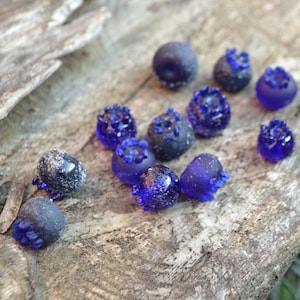 Lampwork Blueberry beads, Frosted Berry beads, Glass berry beads, Berry jewelry, Berry bracelet, Nature inspired, Handmade beads, Berry bead