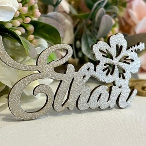 Tropische Tischkarten - Hochzeit Hawaii Hibiskus Blume Holz Name - Personalisierte Party Dekoration - Hawaii Party - Tropical Baby Shower