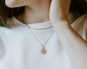Happy Sun Necklace l Gold Sun Pendant, Dainty Layering Necklace, Sun Shoe Charm, Minimalist Jewelry, Sun Coin Necklace, Mixed Metal Necklace