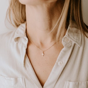 Gold Filled Cross Necklace l Gold Cross Pendant, Dainty Layering Necklace, Cross Charm,  Minimalist Jewelry, Cross Necklace, Faith Necklace
