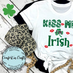 Kiss Me I'm Irish SVG en sublimatieontwerp, St. Patricks Day, Shamrock, zoenen, lippenstift, groen, Cricut silhouet digitaal snijbestand