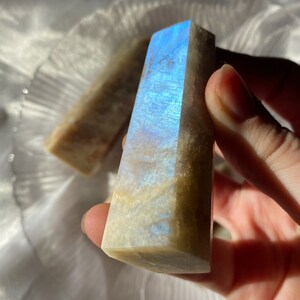 Flashy Moonstone Tower: Polished Crystal Healing Stone