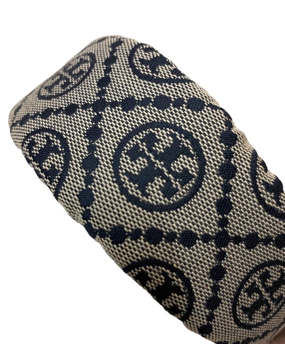 Tory Burch Tモノグラム ワイド ヘアバンド Tory Burch Monogram Wide Canvas Headband One Size - Etsy