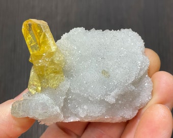 High Quality Gemmy Yellow Barite Crystal with Quartz from the Xiefang Mine in China