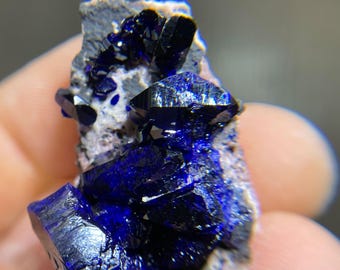 メキシコのミルピラス鉱山産の光沢のあるアズライト結晶 - Etsy 日本