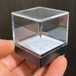 Plastic Perky Box Display Case for Crystals and Minerals - Thumbnail Mineral Specimen Display