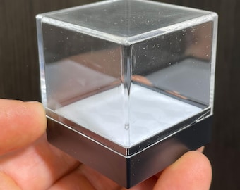 Plastic Perky Box Display Case for Crystals and Minerals - Thumbnail Mineral Specimen Display