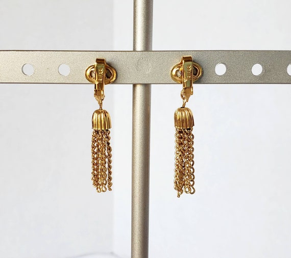 Vintage Crown Trifari Gold Tone Dangle Earrings - image 5