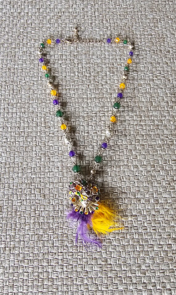 Colorful Vintage Mardi Gras Beaded Pendant Neckla… - image 9