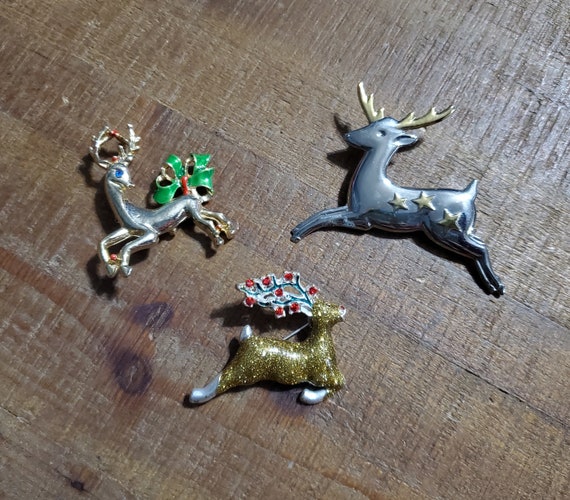 Set of 3 Reindeer Brooches Pins Holiday Christmas… - image 3