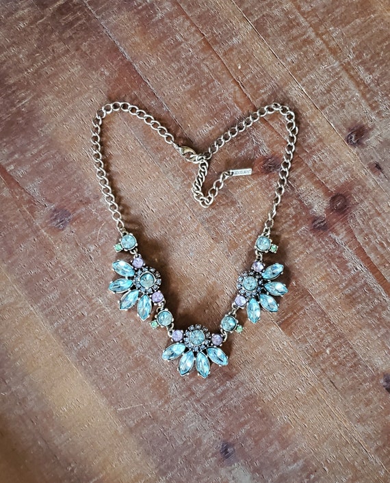 Beautiful Jewel Mint Statement Necklace