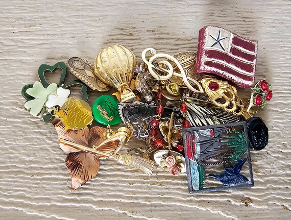 Mystery Jewelry Jar Full of Vintage to Now Brooch… - image 3