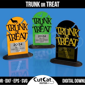 Puede incluir: Tres placas de premios con temática de Halloween con fondo negro, verde y naranja. Cada placa tiene el texto "Trunk or Treat" y "2024 Best Decorated Car".