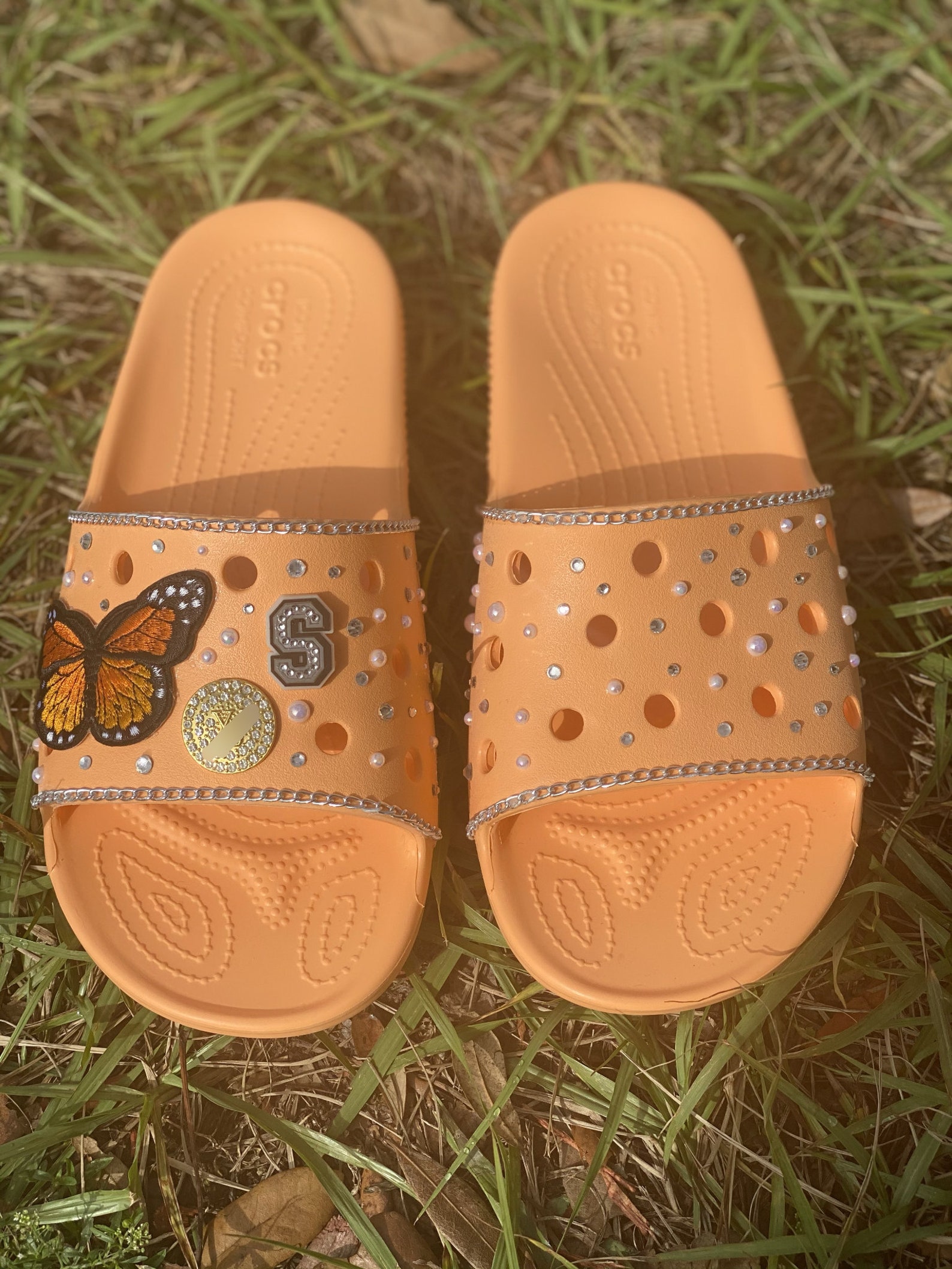 crocs slides with jibbitz