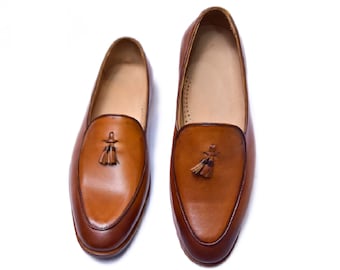 Handgemaakte leren loafers voor heren: hazelbruine geklede schoenen
