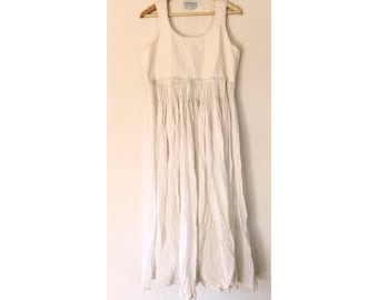 Vintage white dirndl dress maxi dress ruffled full length dress sleeveless dress bride dress M/L