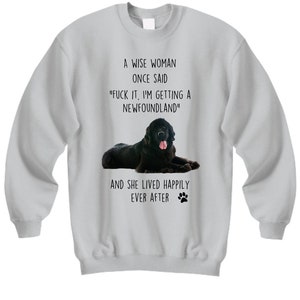 T-shirt Terranova, maglietta a maniche lunghe, felpa, felpa con cappuccio o tshirt premium, divertenti idee regalo terranova per una mamma cane, mamma terranova immagine 6