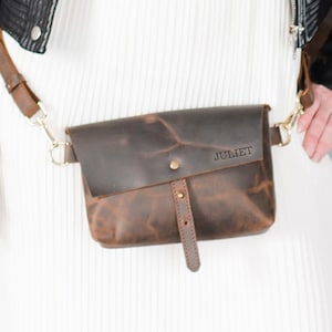 Personalized Leather Crossbody Bag, Custom Engraved Waist Belt Pouch, Handmade Bum Bag for Women, Gift with Name, Adjustable Hip Pack