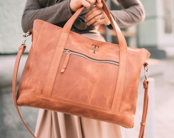 Maßgeschneiderte Ledertasche für Laptop und Dokumente. Stylische Ledertasche für Büro und Uni. Perfekt auch als Geschenk für jeden Anlass.