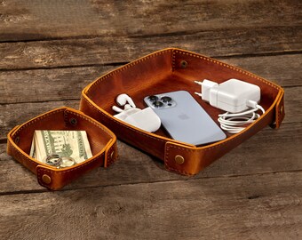 Anniversary gift for man, mens gift, watch keys tray gift, desk catchall gift, leather storage tray, watch keys tray gift