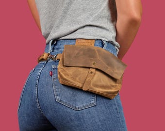 Custom Leather Waist Wallet – Personalized Belt Pouch
