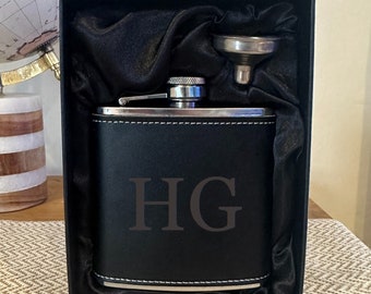 Genuine Black Leather Hip Flask 6oz - Personalised Gift for Him - Wedding Groomsman Gifts  - Whiskey - Hipflasks