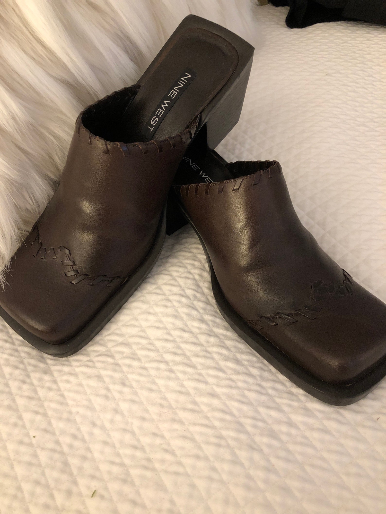 ladies brown leather mules